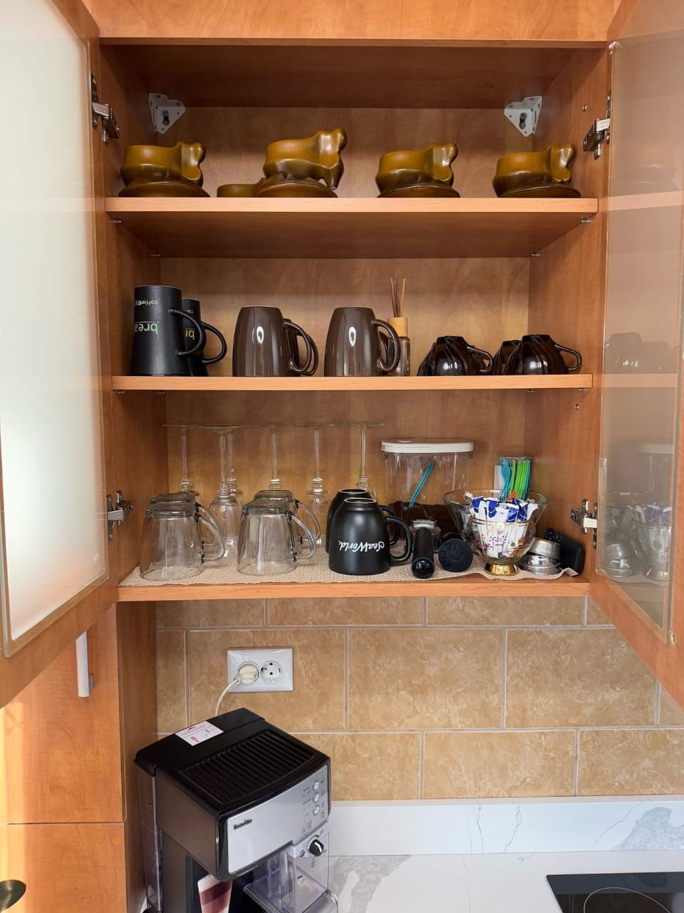 Coffee/tea facilities, minibar