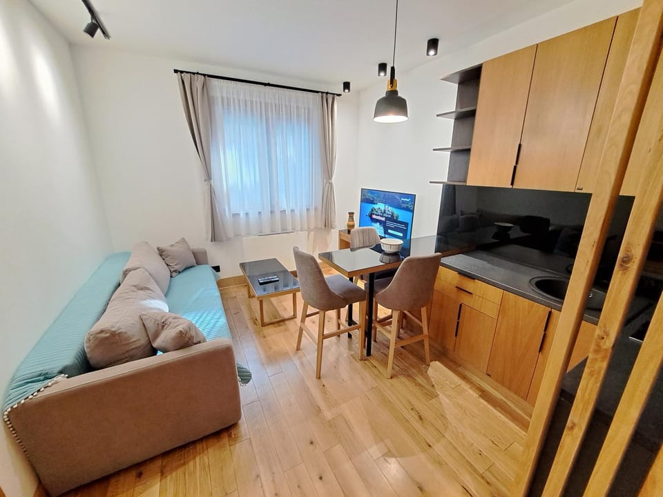 Casa di legno apartman 3,6,9 Apartment in Serbia