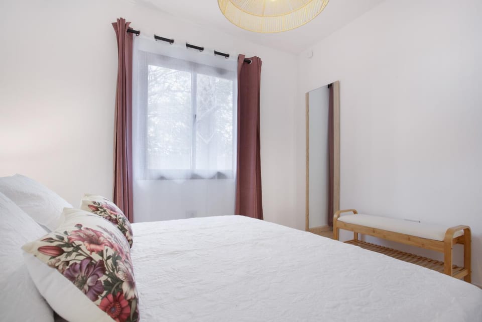 Living room, Bedroom