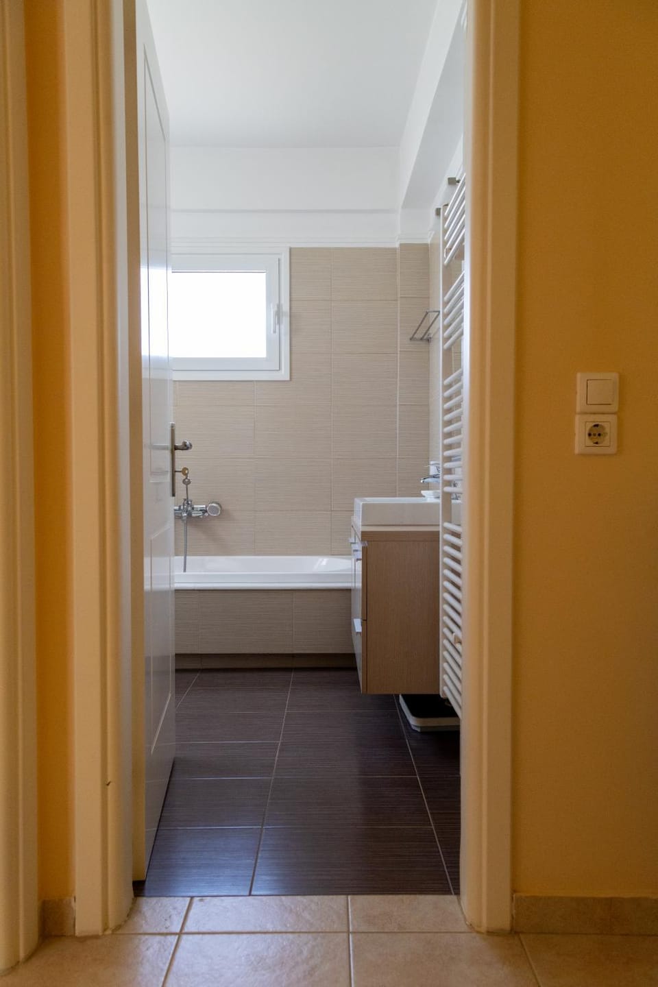 Bathroom, Bath
