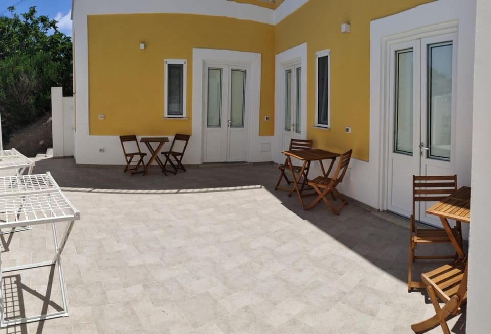 Patio, Balcony/Terrace