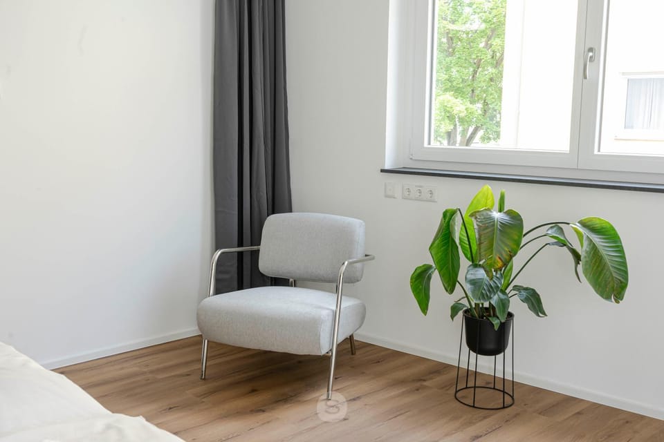 Seating area, Bedroom