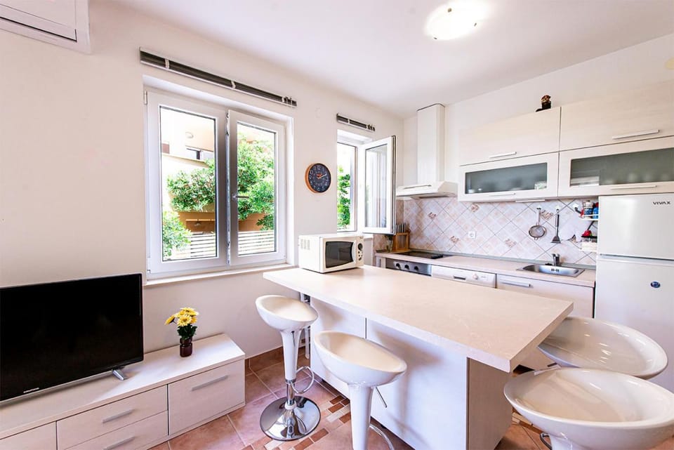 TV and multimedia, kitchen