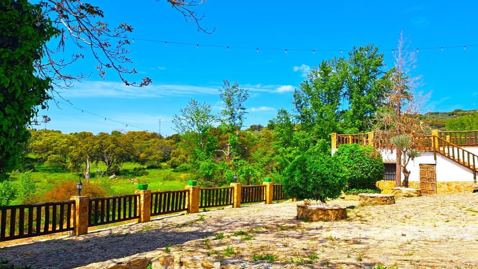 Suitur Cortijo de Don Lolo Country House in Andalusia