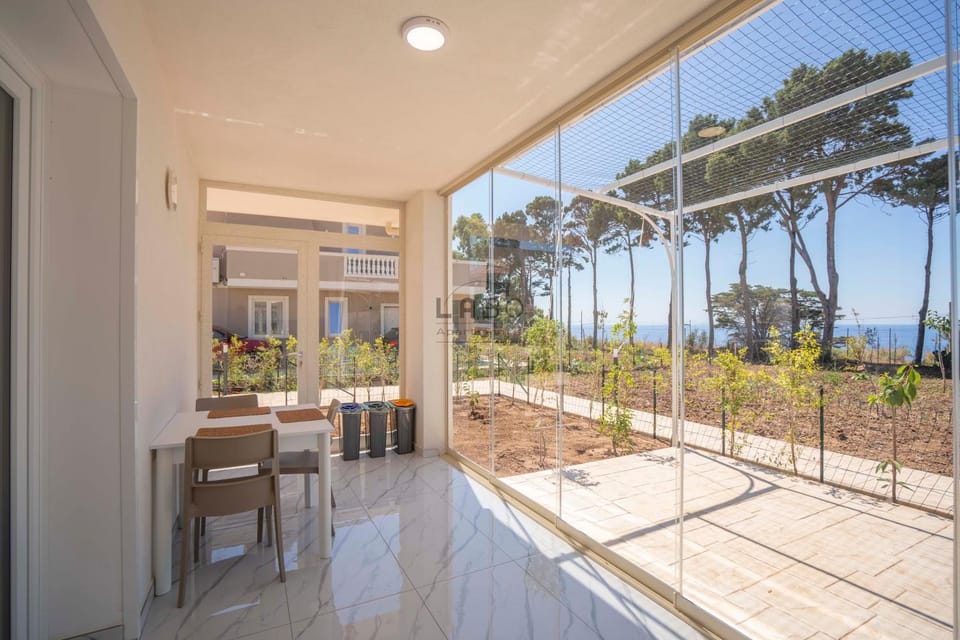 Natural landscape, View (from property/room), Dining area, Sea view