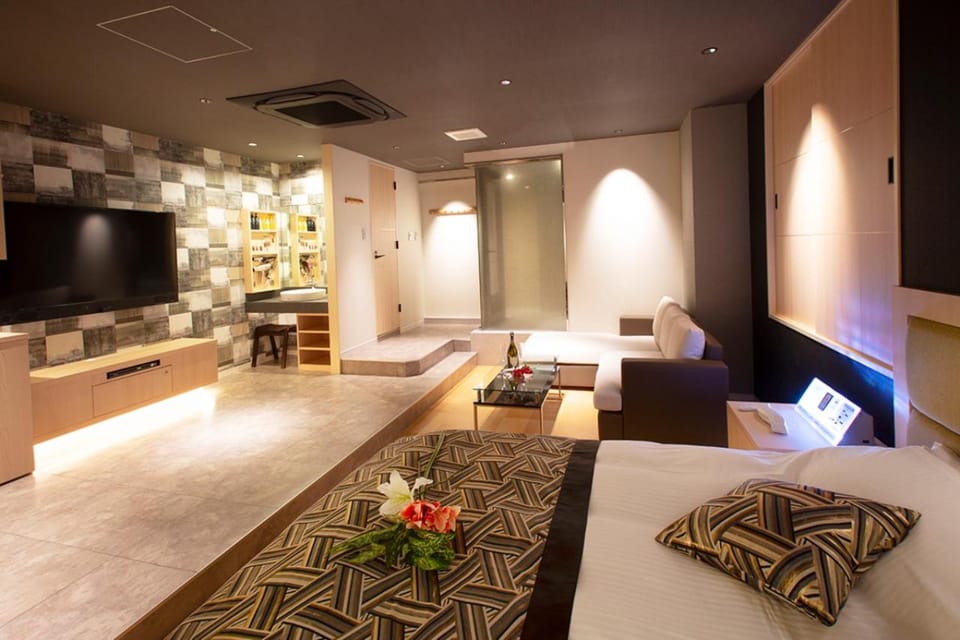 TV and multimedia, Photo of the whole room, Bedroom