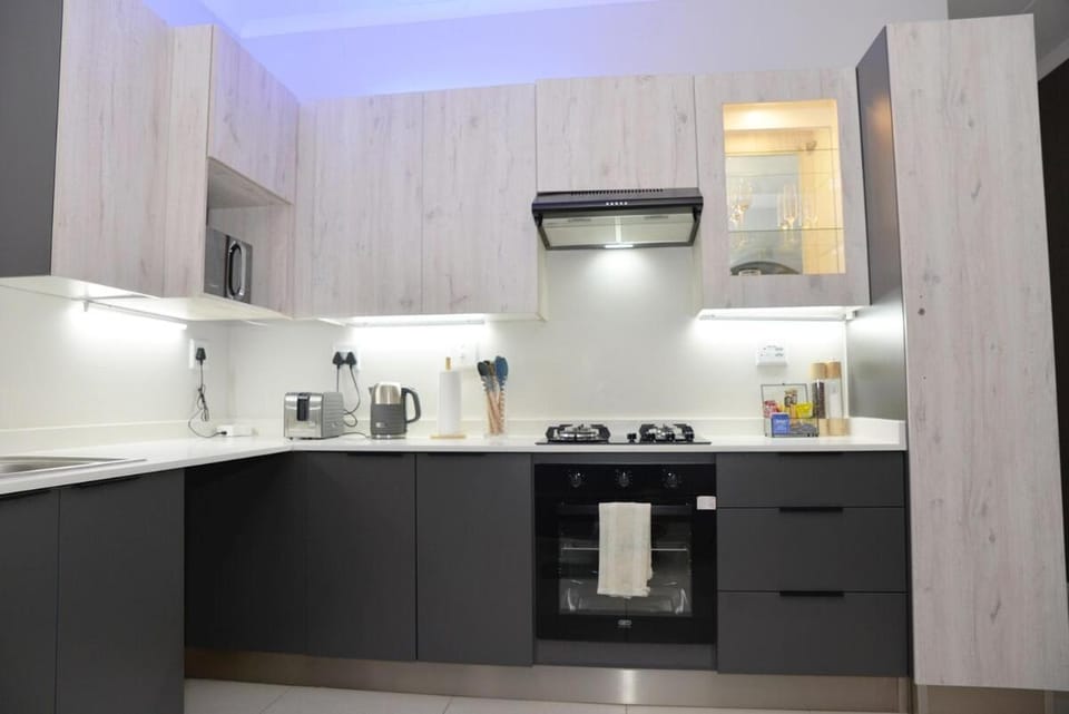 Eirini Elegant Aphrodite Apartment Apartment in Gauteng