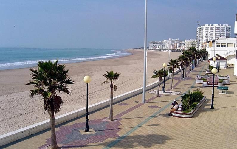 Estudio patio andaluz Apartment in Rota