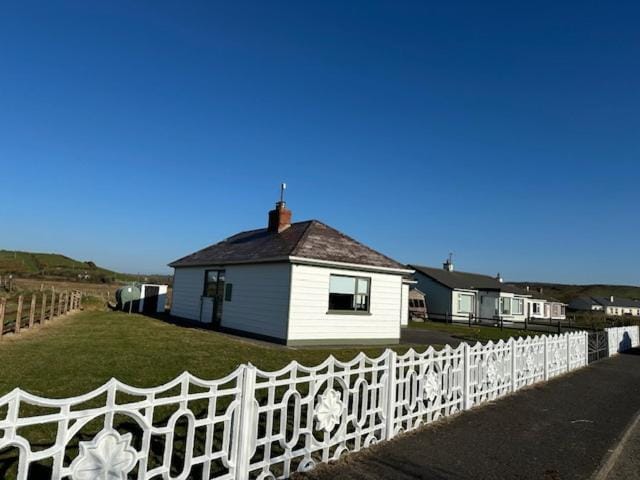 1 Laheen Drive Rossnowlagh House in County Donegal