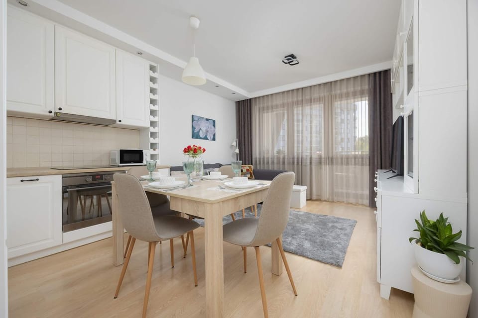 Kitchen or kitchenette, Seating area, Dining area