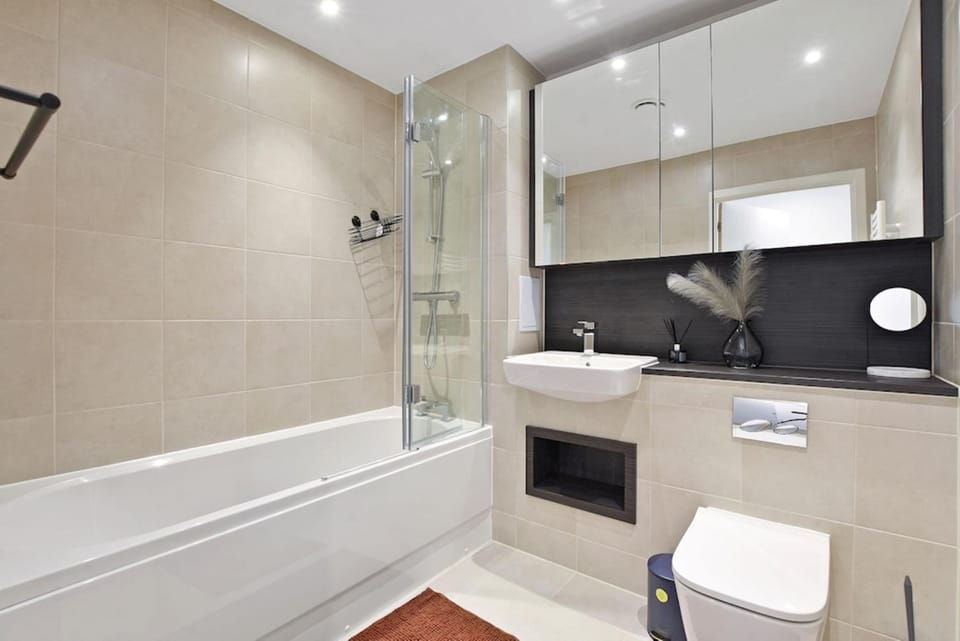 Shower, Bathroom, Bath, towels