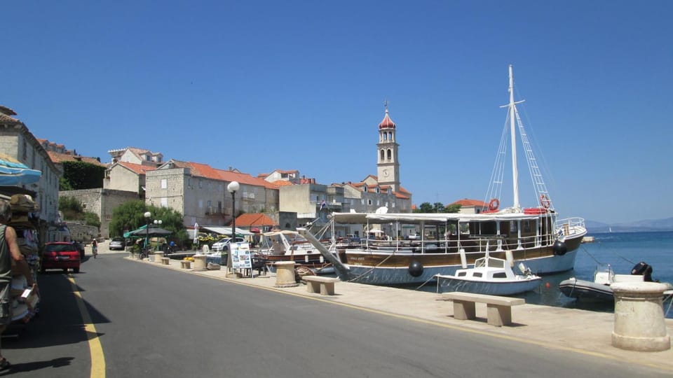 Neighbourhood, City view, Sea view