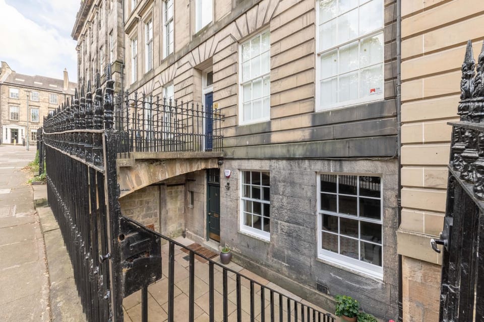 Wemyss Hideaway Retreat Apartment in Edinburgh
