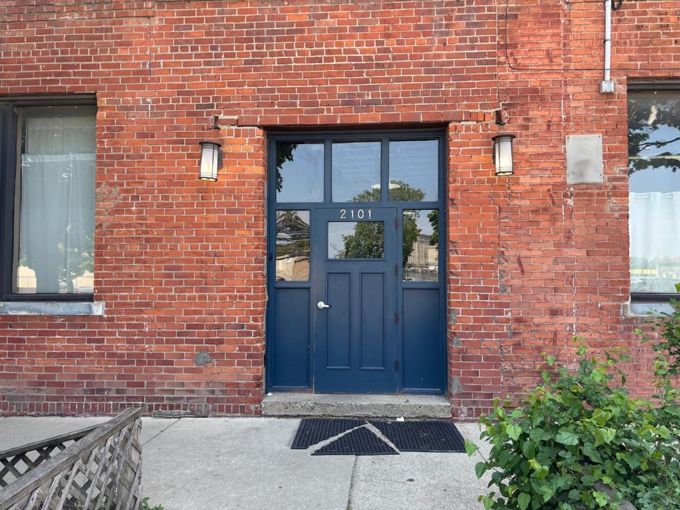 Facade/entrance, Day