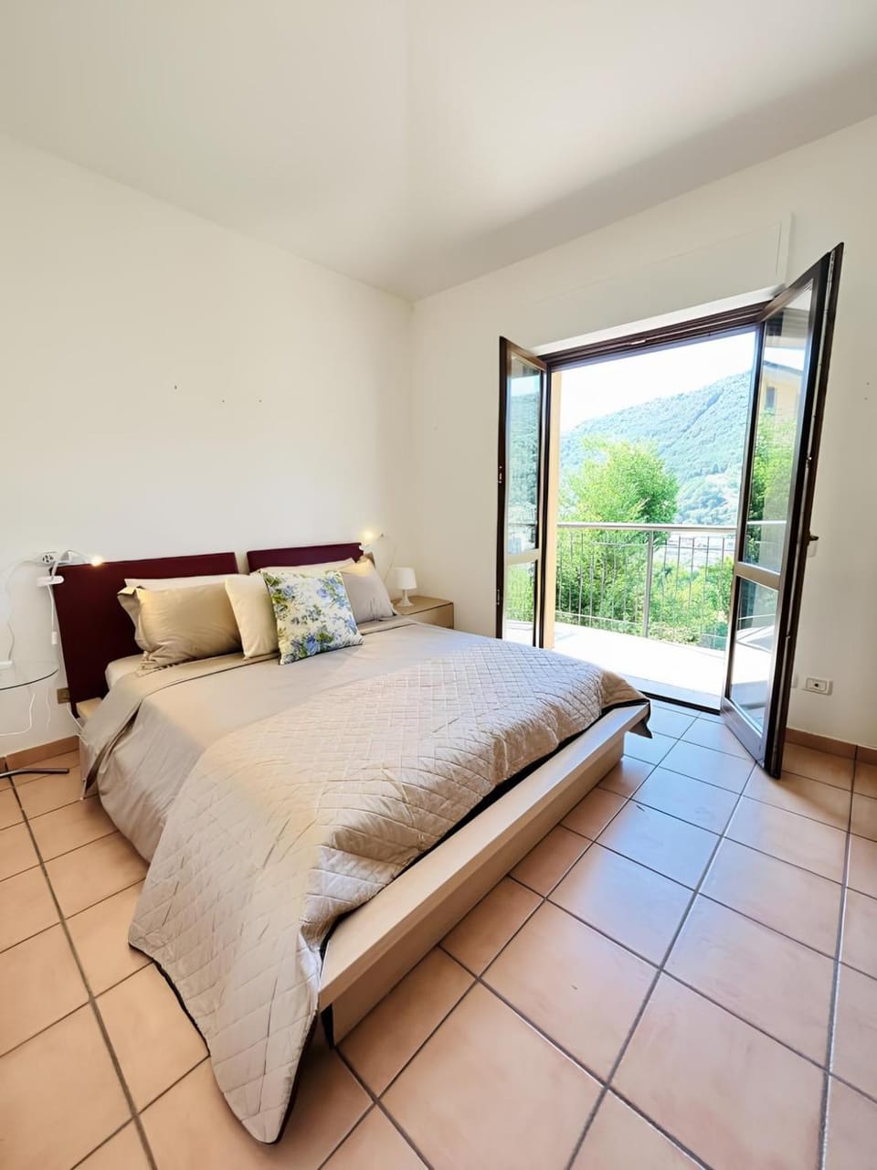 Bed, View (from property/room), Bedroom, Mountain view