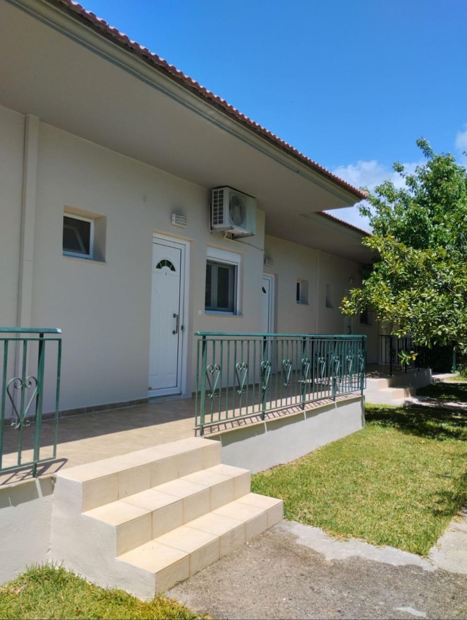 Property building, Balcony/Terrace