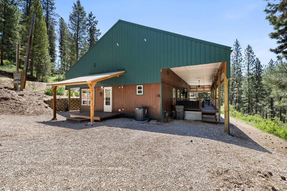 Property building, Natural landscape