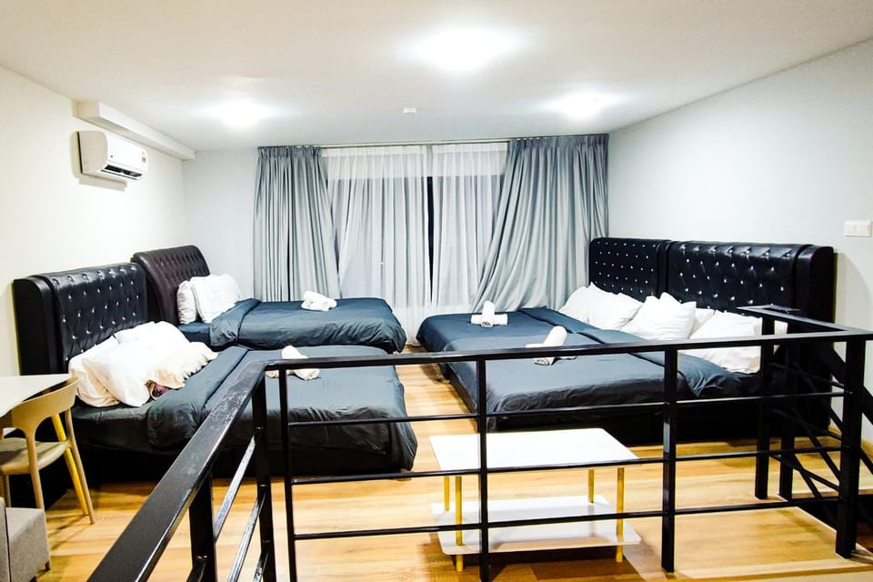 Bed, Bedroom, air conditioner