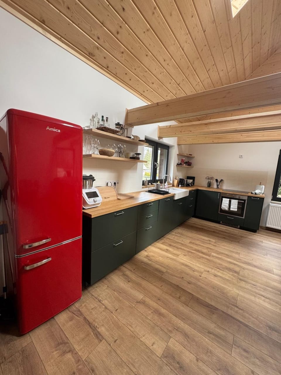 Kitchen or kitchenette, oven, stove