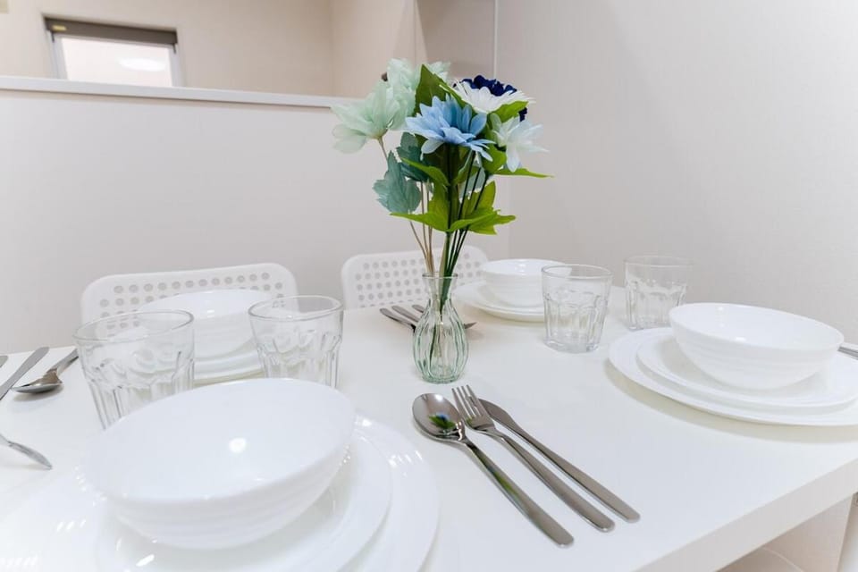 A quiet residential street with a 5-minute walk from Shirokane Takanawa Station! Apartment in Kanagawa Prefecture