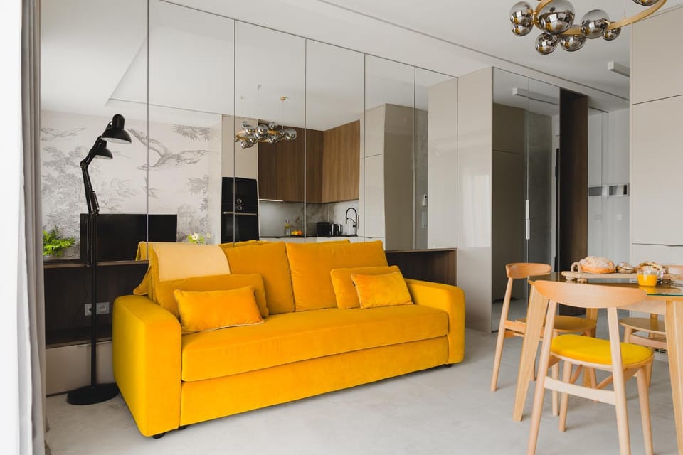Kitchen or kitchenette, Living room, Seating area