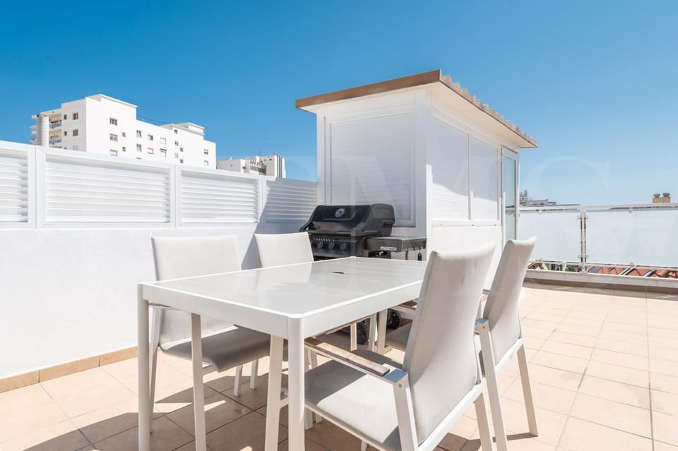 BBQ facilities, Balcony/Terrace