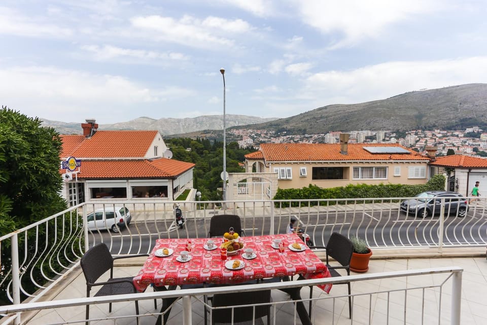Balcony/Terrace, City view, Street view