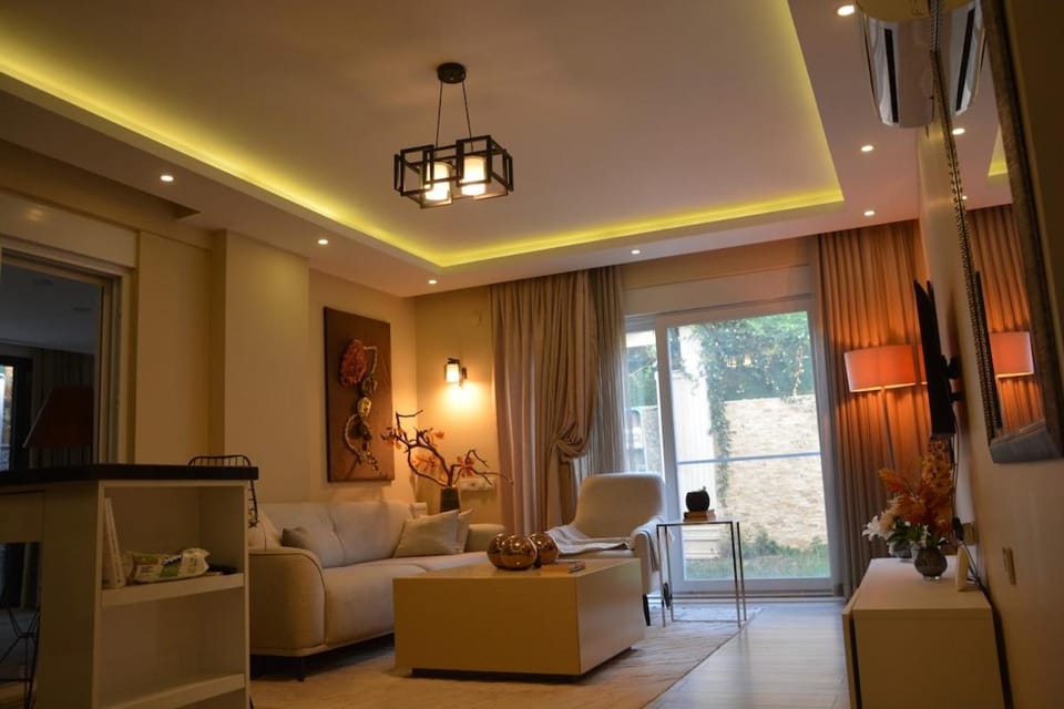 TV and multimedia, Living room, Seating area