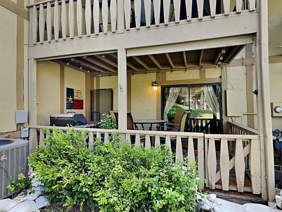Patio, Balcony/Terrace, Seating area, furniture