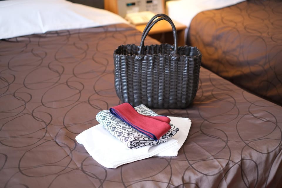 Decorative detail, furniture, towels