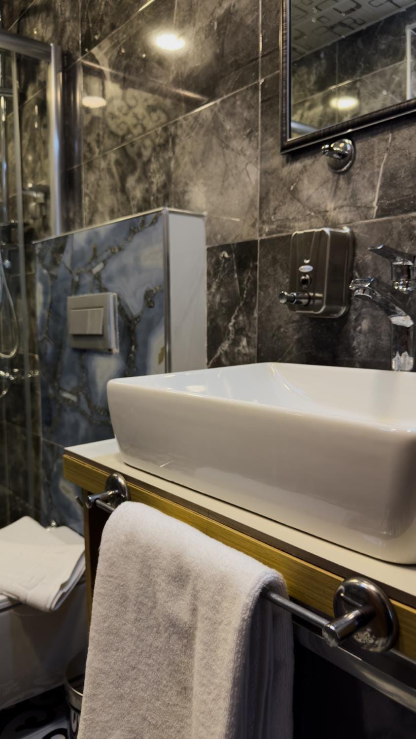 Toilet, Bathroom