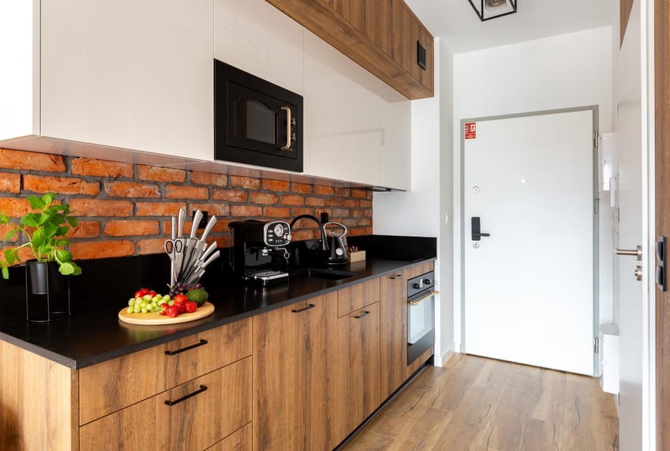 Kitchen or kitchenette, oven, pet friendly, stove