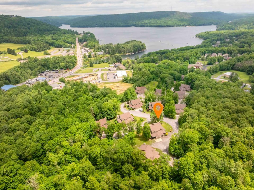 Natural landscape, Bird's eye view, Lake view, Mountain view, Parking