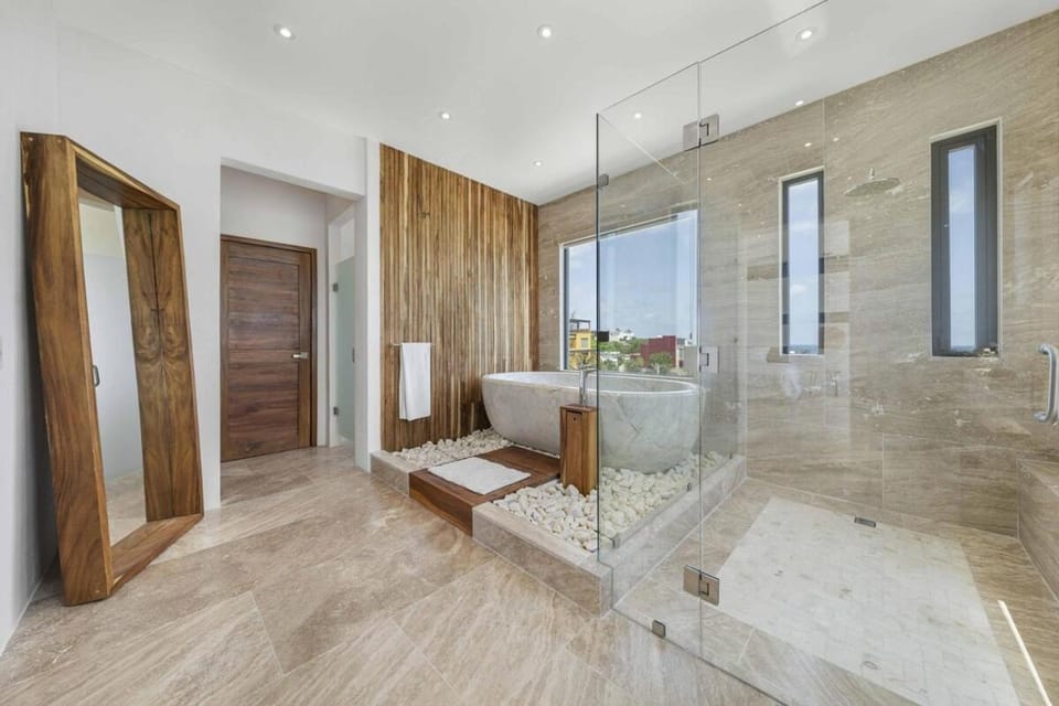Spectacular New Oceanfront Villa Isla Mujeres Villa in Isla Mujeres