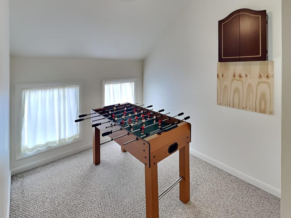 Tahoe Este House in McHenry