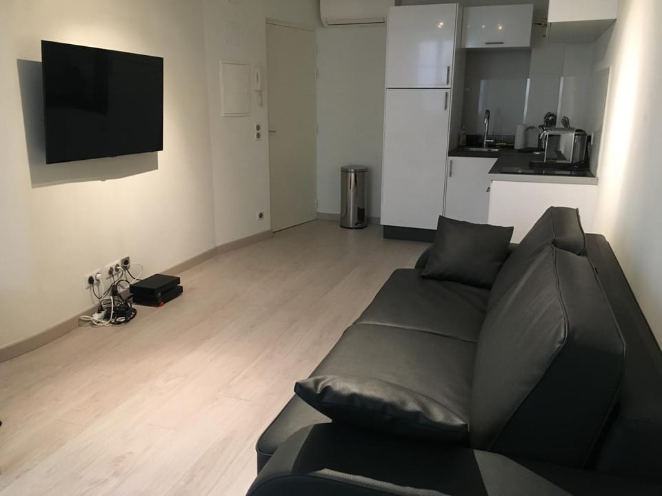 Safranier Townhouse Apartment in Antibes