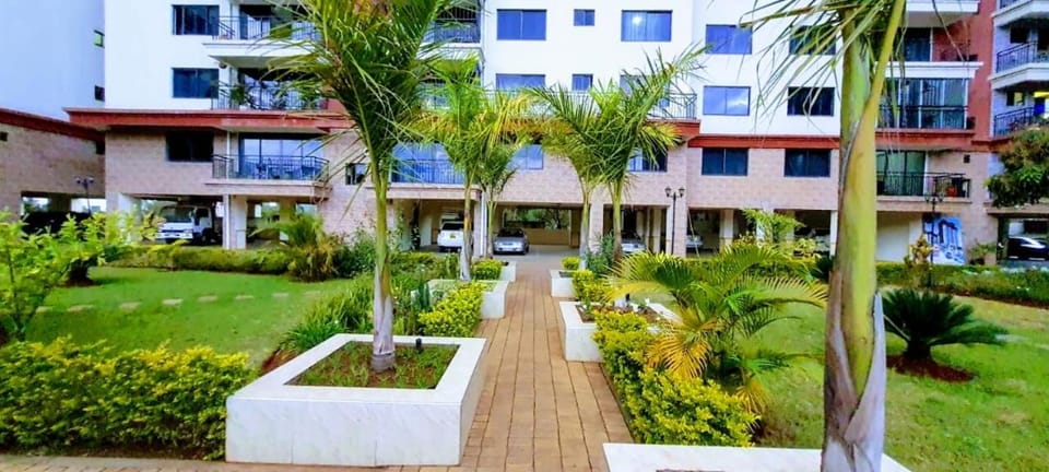 modern living three bedroom apartment with fully equipped gym swimming pool private parking space, child playground area and amazing scenic views Apartment in Nairobi