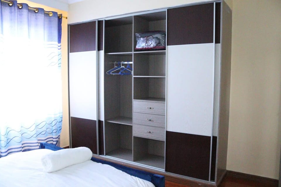 modern living three bedroom apartment with fully equipped gym swimming pool private parking space, child playground area and amazing scenic views Apartment in Nairobi