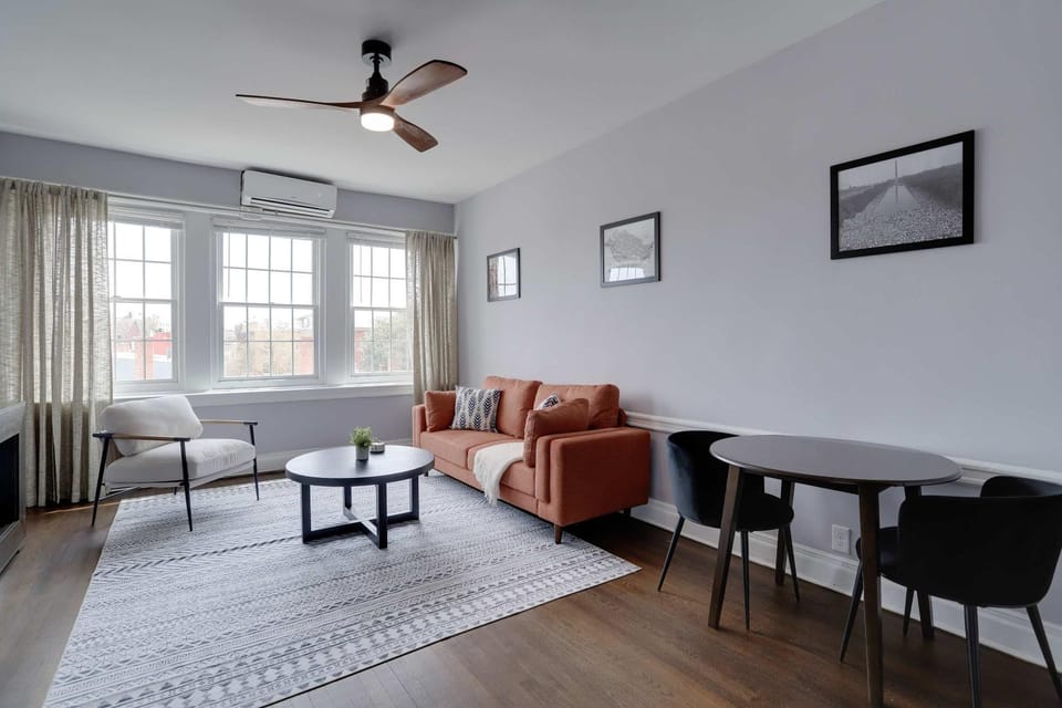 Sojourn Sleek & Stylish Escape Apartment in Arlington