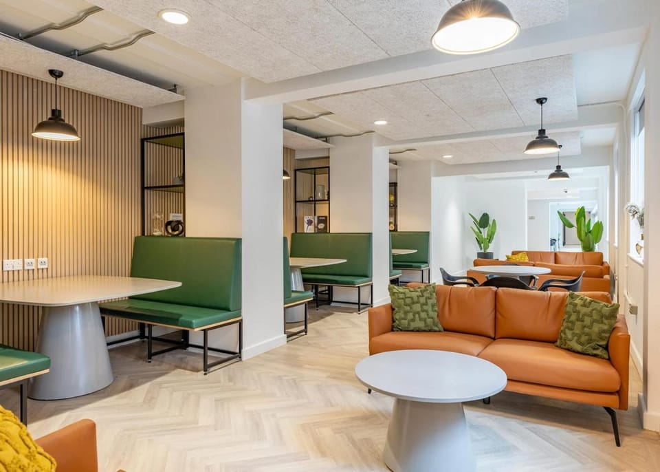 Communal lounge/ TV room, Seating area
