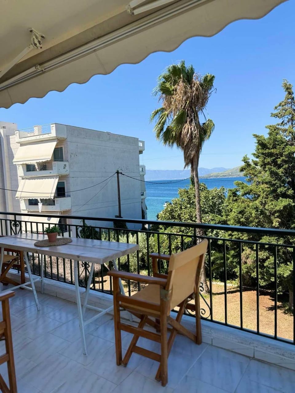 Giorgos concept suites THEA Apartment in Euboea