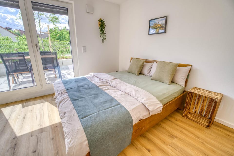 Bed, Photo of the whole room