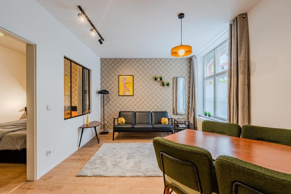 Living room, Photo of the whole room, Dining area