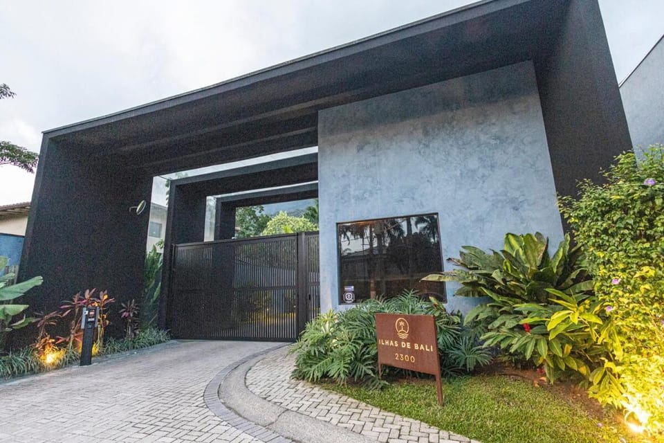 Bali 23 Apartment in São Sebastião