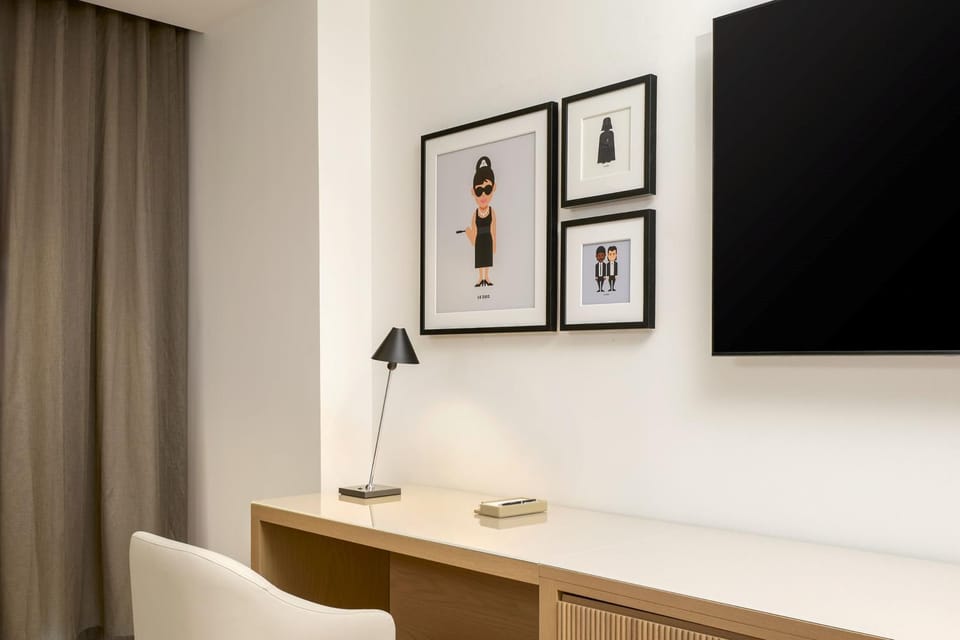 Bedroom, furniture