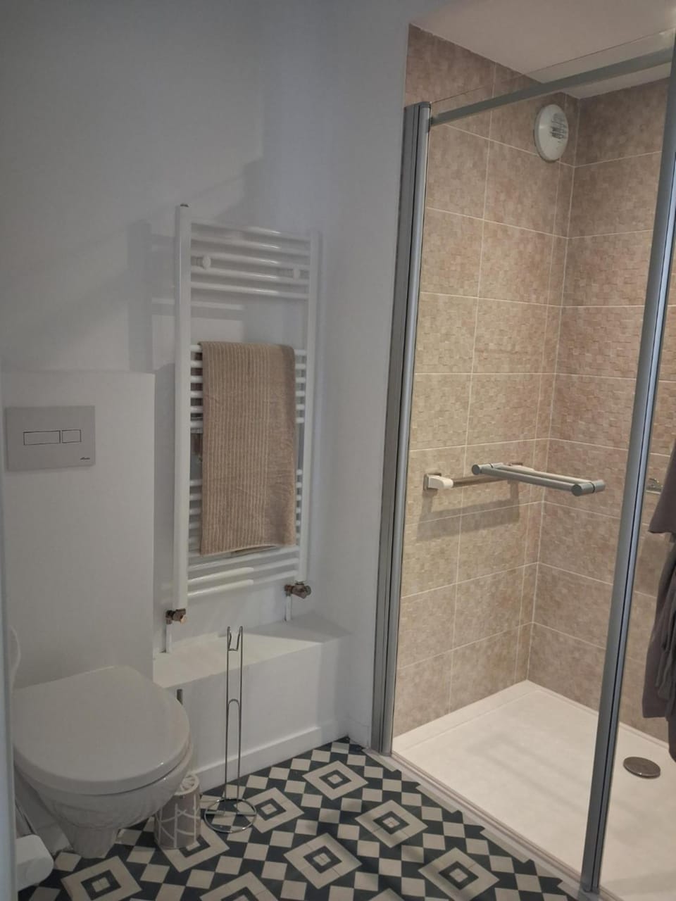 Shower, Toilet, Bathroom