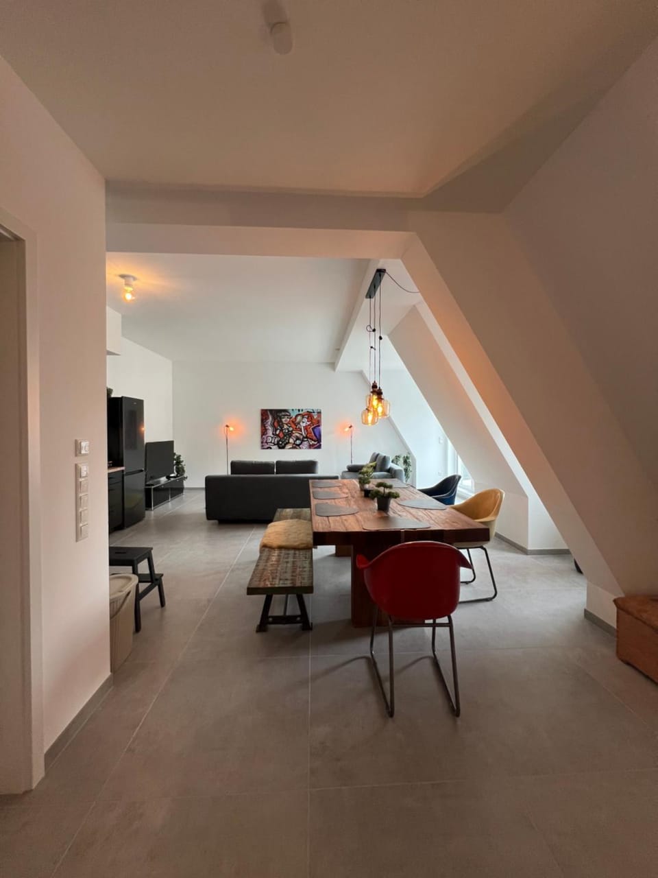 TV and multimedia, Seating area, Dining area