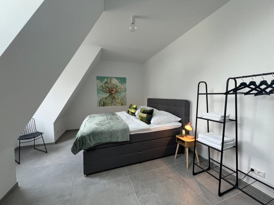 Bed, Photo of the whole room, Bedroom, wardrobe