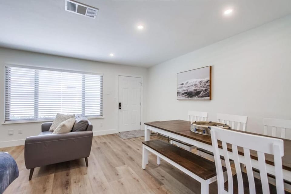 Pristine in Pacific Beach One Block to the Ocean House in Pacific Beach