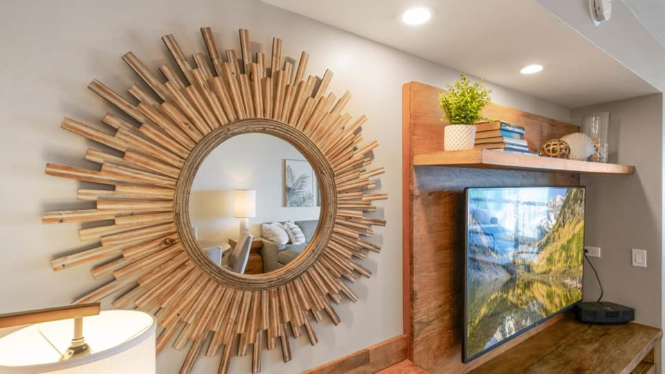 Luxury Oceanfront High Floor at Waikiki Beach Tower House in Honolulu